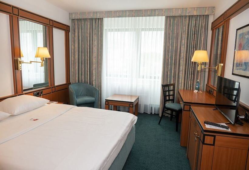 Номер Стандарт, Amadeus Frankfurt