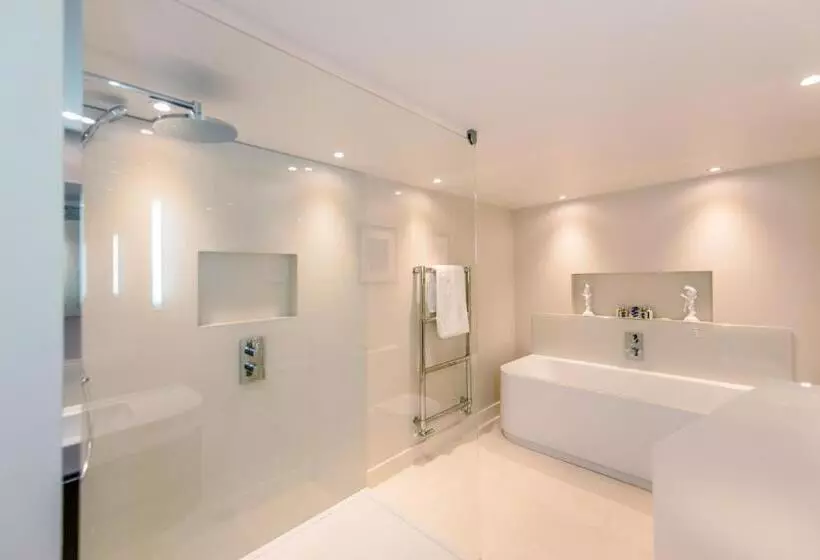 デラックスルーム, Amberley Castle A Relais & Chateaux