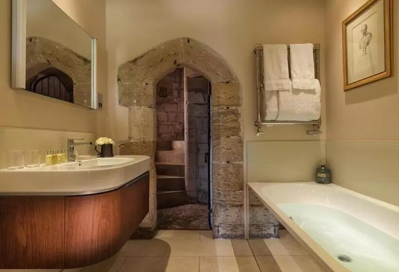 デラックスルーム, Amberley Castle A Relais & Chateaux