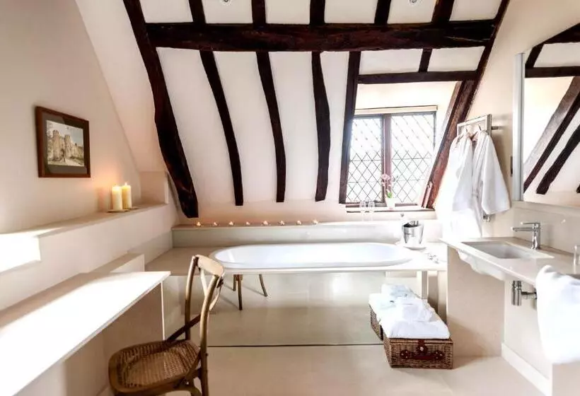 プレミアムルーム, Amberley Castle A Relais & Chateaux