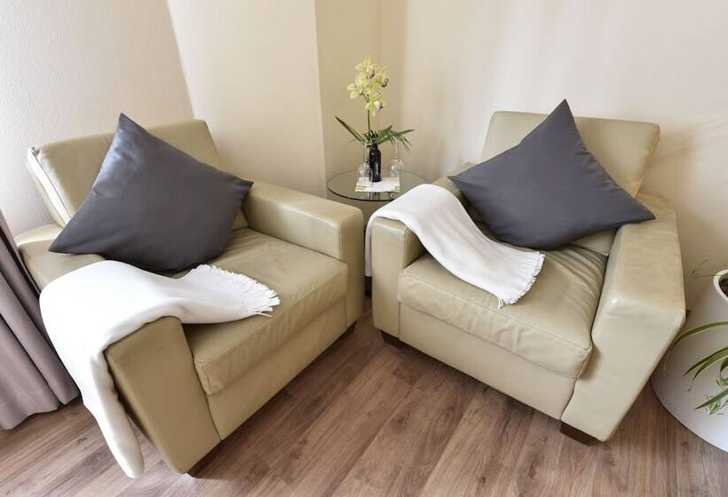 غرفة قياسية ثلاثية, Atrium Hotel Amadeus