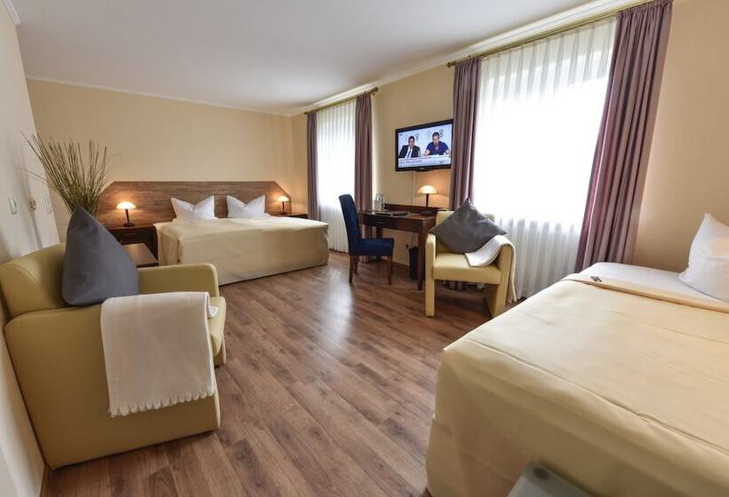 غرفة قياسية ثلاثية, Atrium Hotel Amadeus