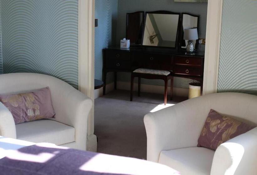 اتاق سوپریور, Pitlochry Dundarach