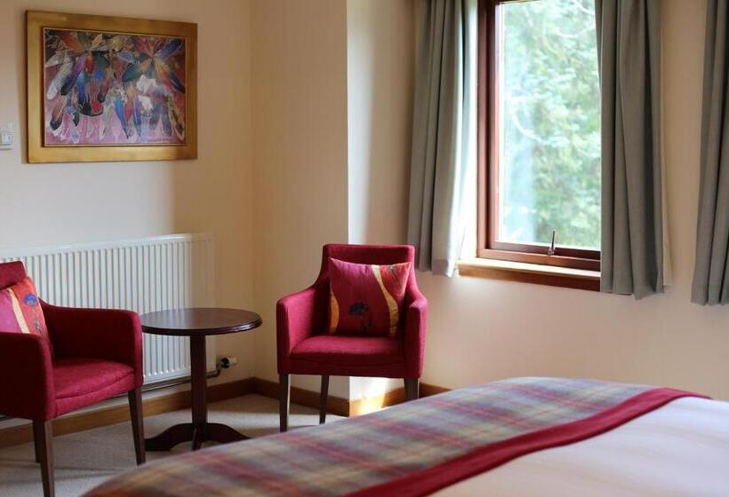 اتاق سوپریور, Pitlochry Dundarach