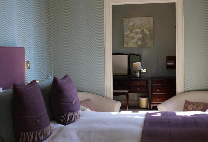 اتاق سوپریور, Pitlochry Dundarach