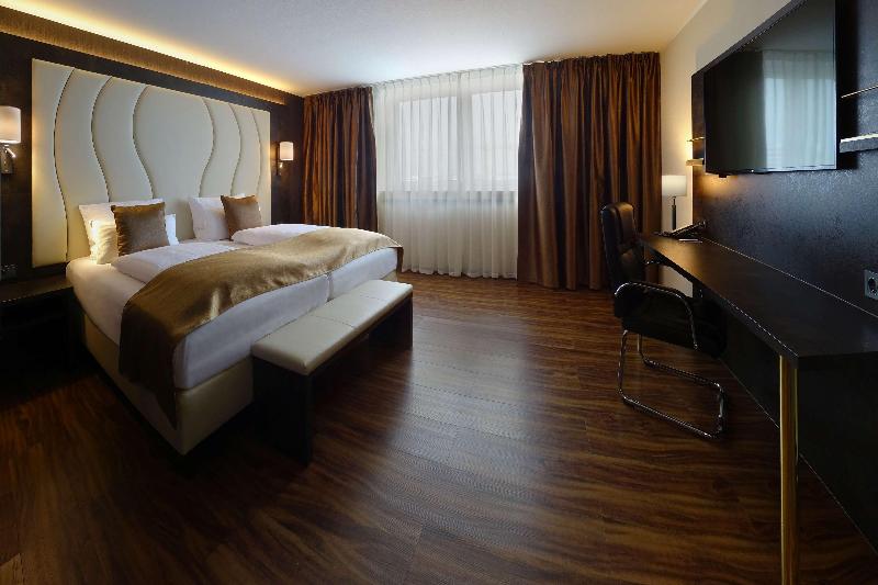 스위트 킹사이즈 침대, Best Western Plus Plaza Hotel Darmstadt