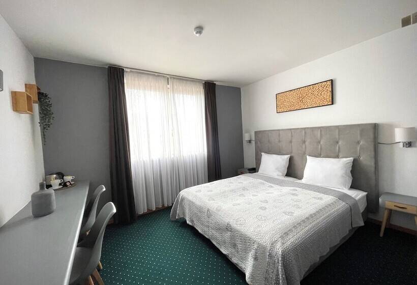 スタンダードルーム, De Fierlant