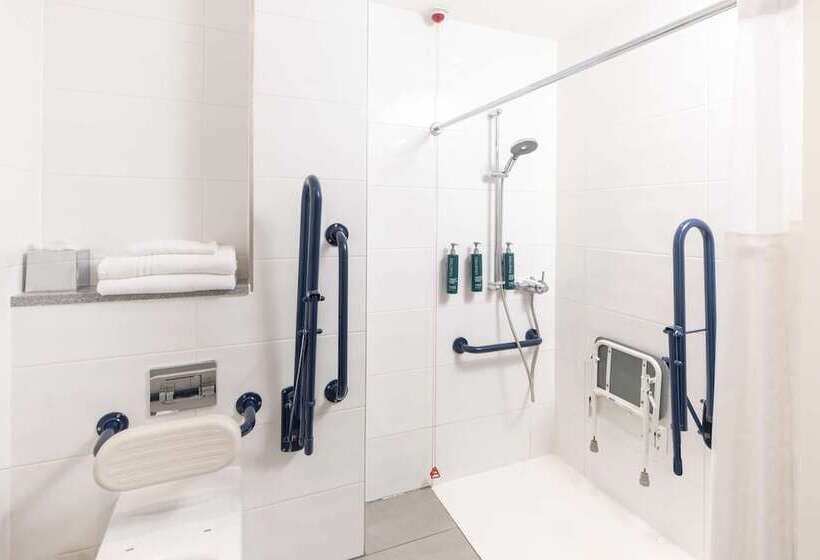 身障者適用スタンダードルーム, Hilton Northampton