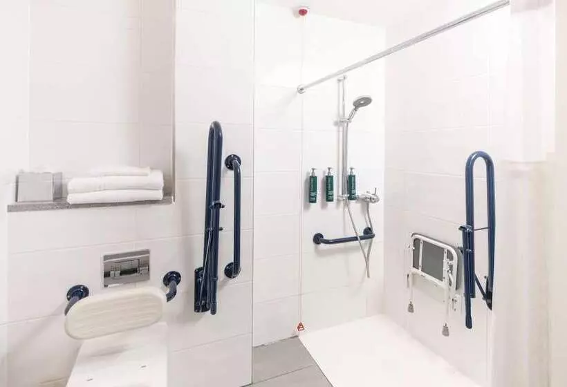 身障者適用スタンダードルーム, Hilton Northampton