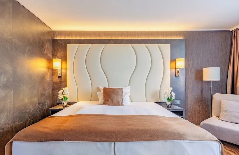 Comfort Yhden Hengen Huone, Plaza Premium Darmstadt