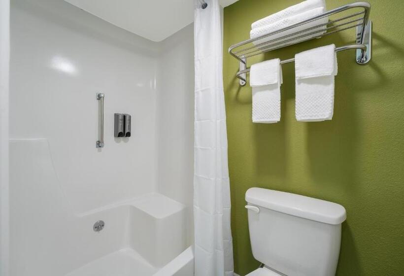 غرفة قياسية سرير كينج, Sleep Inn