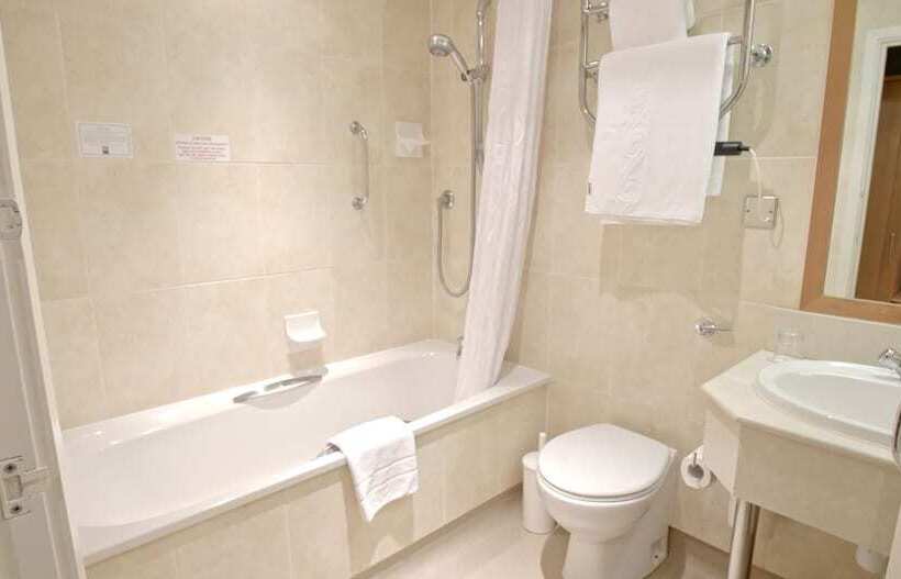 غرفة عائلية مطلّة علي البحر, Sandbanks