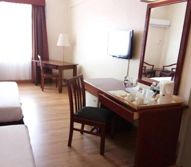 Семейный Номер, Seri Malaysia Kuantan