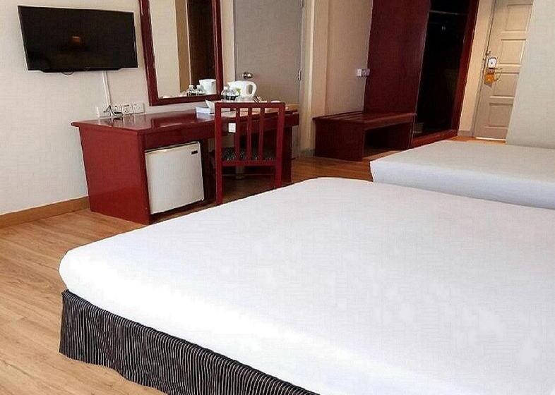 Семейный Номер, Seri Malaysia Kuantan