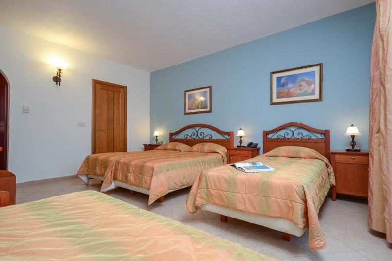 Семейный Номер, Seri Malaysia Kuantan