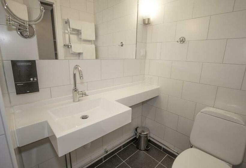 スーペリアールーム, Skytteholm