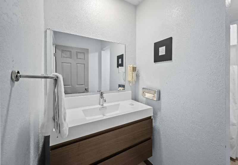 غرفة قياسية سرير كينج, Sol Springs Inn