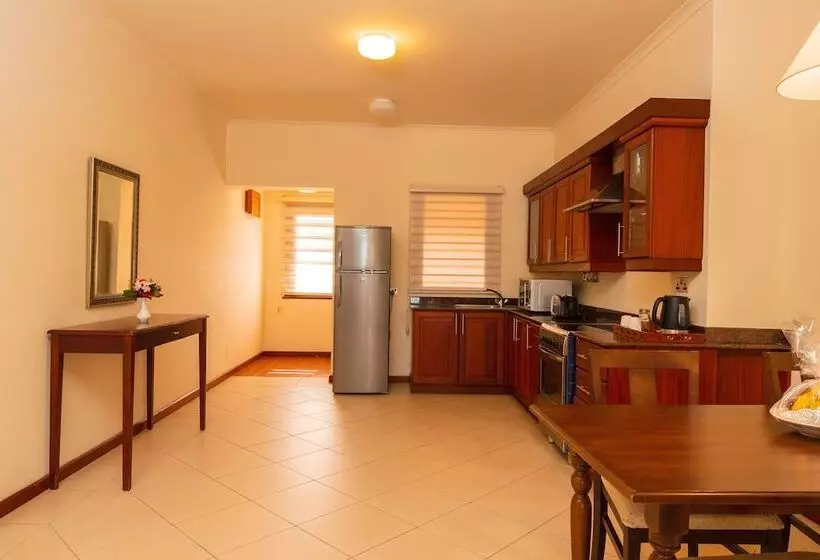 2 Schlafzimmer Apartment, White Sands