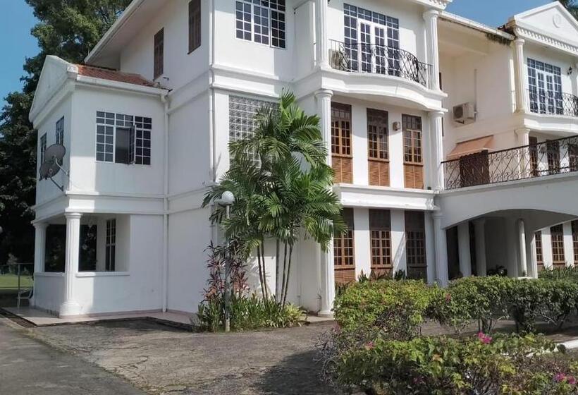 فيلا 3 غرف نوم, Tiara Labuan