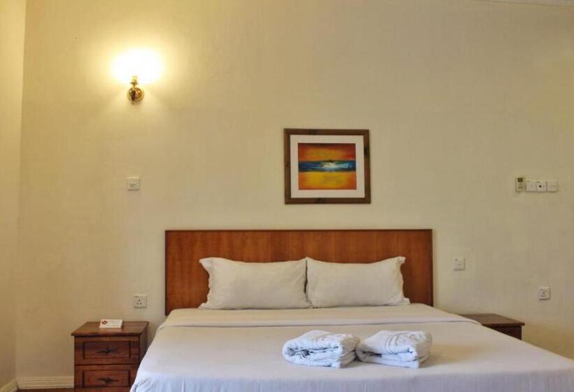 فيلا 4 غرف نوم, Tiara Labuan