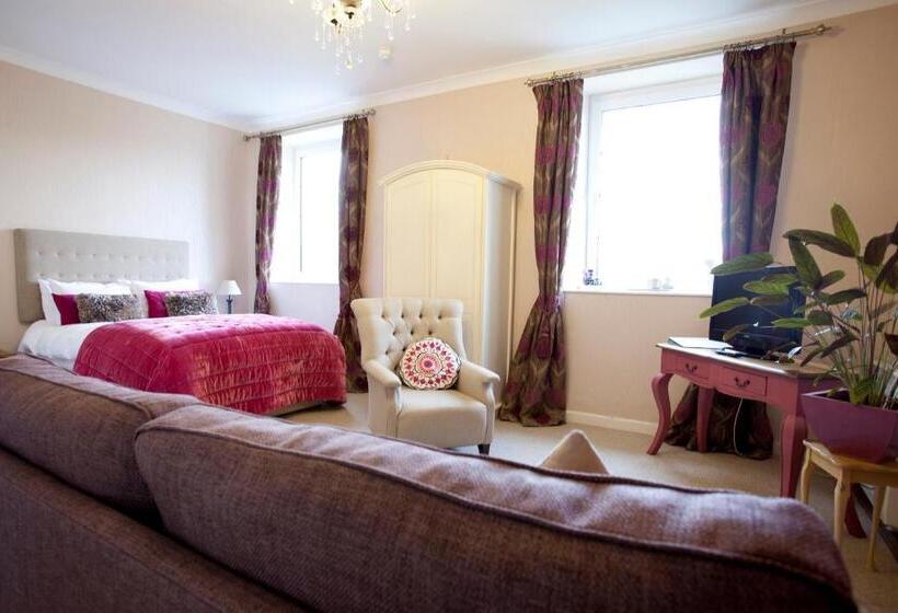 Полулюкс, Ty Croeso Boutique B&b