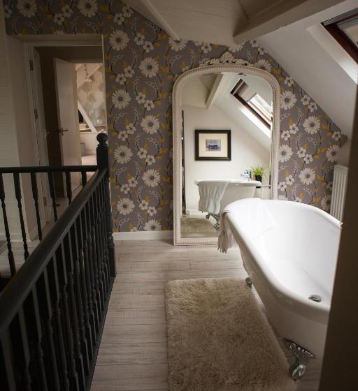 Люкс Мастер, Ty Croeso Boutique B&b