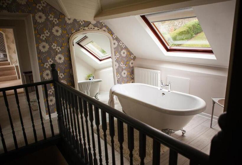 Люкс Мастер, Ty Croeso Boutique B&b