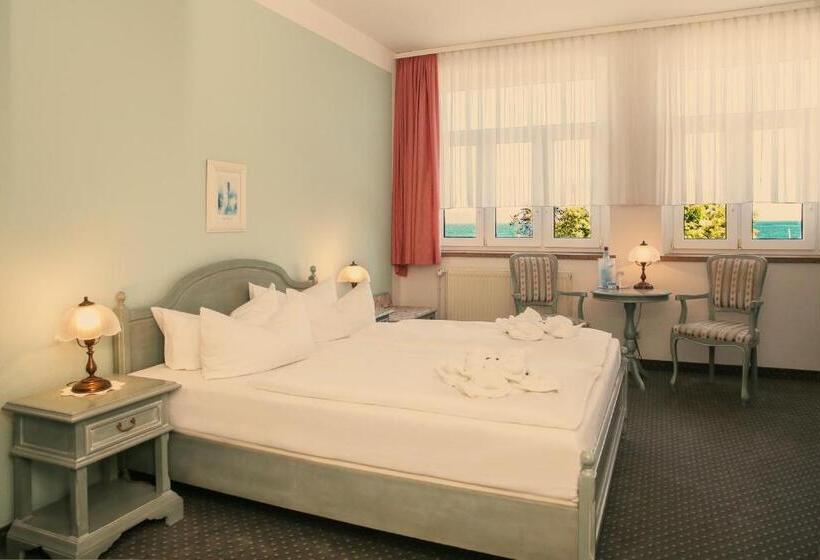 اتاق استاندارد با چشم‌انداز دریا, Esplanade Garni