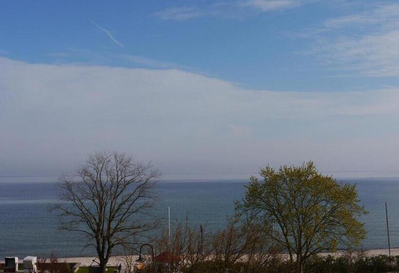 سوییت با چشم‌انداز دریا, Esplanade Garni