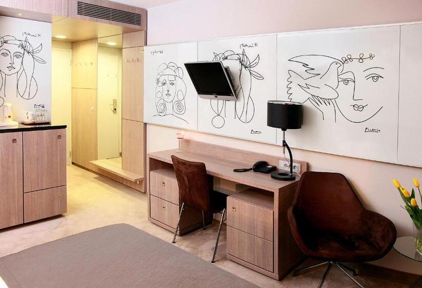 اتاق سوپریور, Hp Park