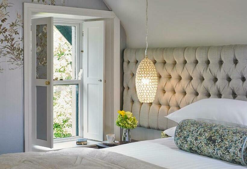 주니어 스위트, Killarney Randles