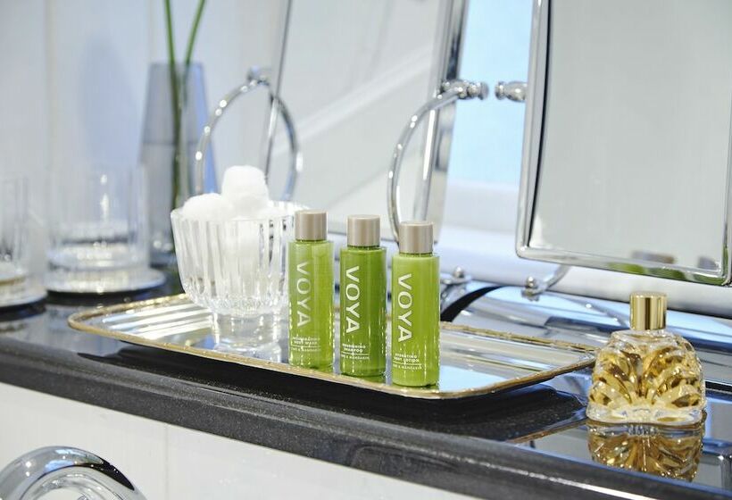 주니어 스위트, Killarney Randles