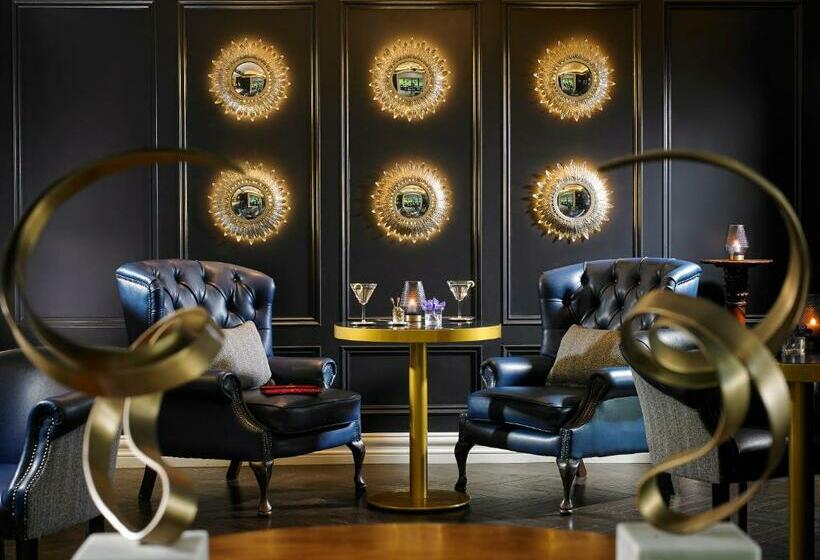 디럭스 룸, Killarney Randles