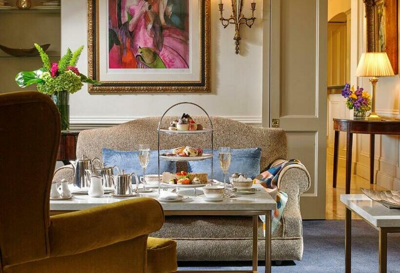 디럭스 룸, Killarney Randles