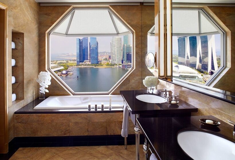 سوئیت کلاب, The Ritzcarlton, Millenia Singapore