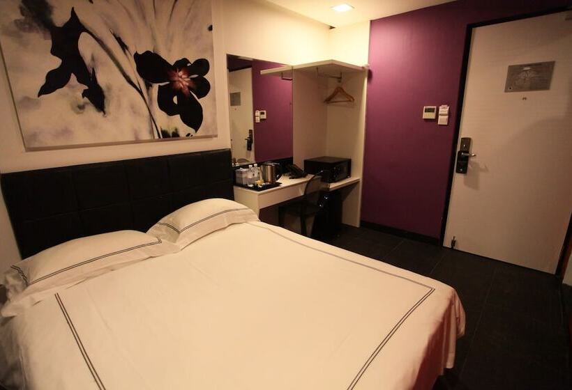 اتاق استاندارد, Venue