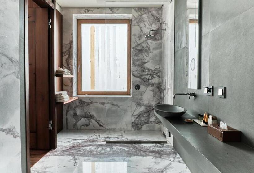 سوییت جونیور, Warszawa