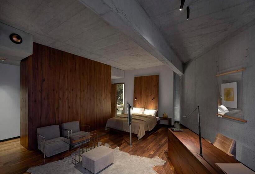 سوییت, Warszawa