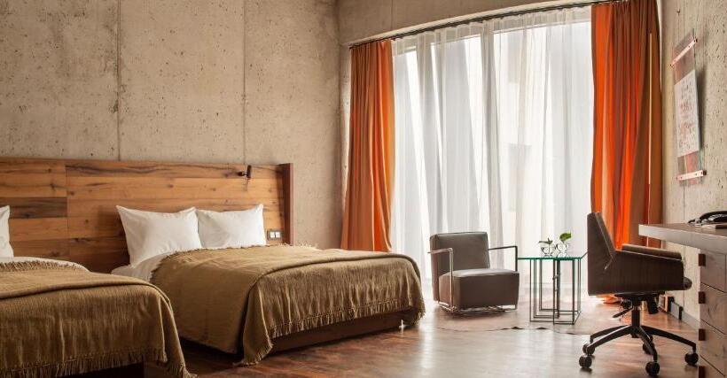 اتاق استاندارد, Warszawa