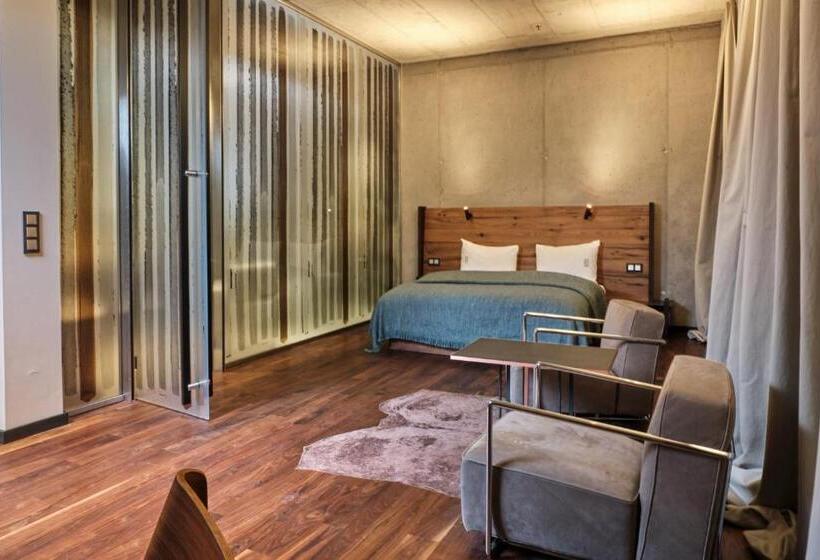 اتاق استاندارد, Warszawa