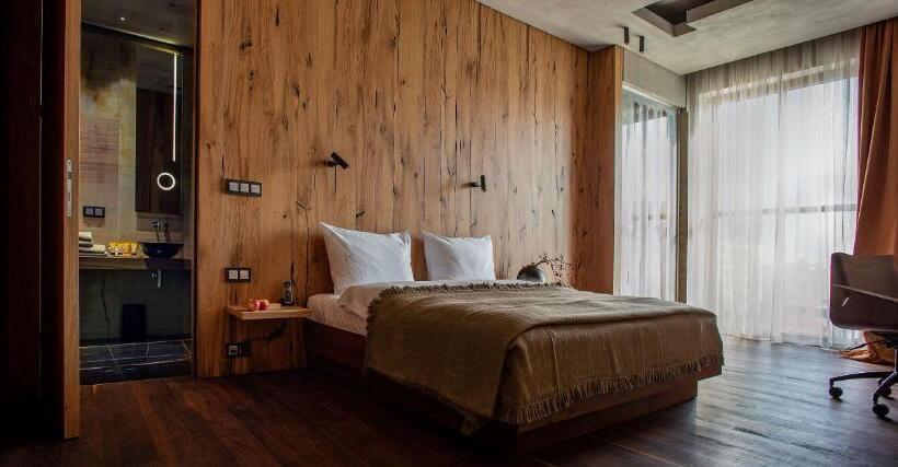 اتاق استاندارد, Warszawa