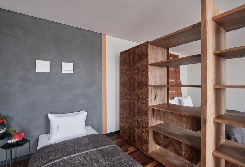 Family Suite, Warszawa