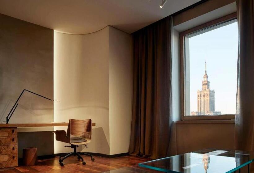 سوییت, Warszawa