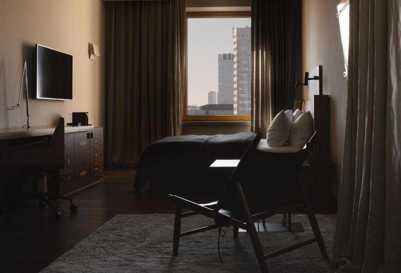 سوییت جونیور, Warszawa