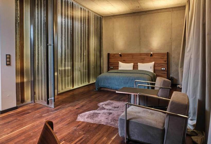 اتاق استاندارد, Warszawa