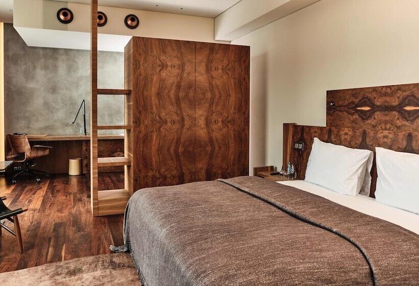 اتاق استاندارد, Warszawa