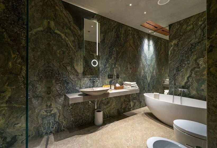 سوییت, Warszawa