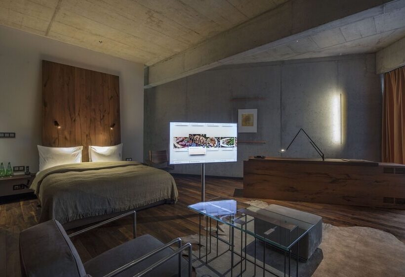 سوییت, Warszawa