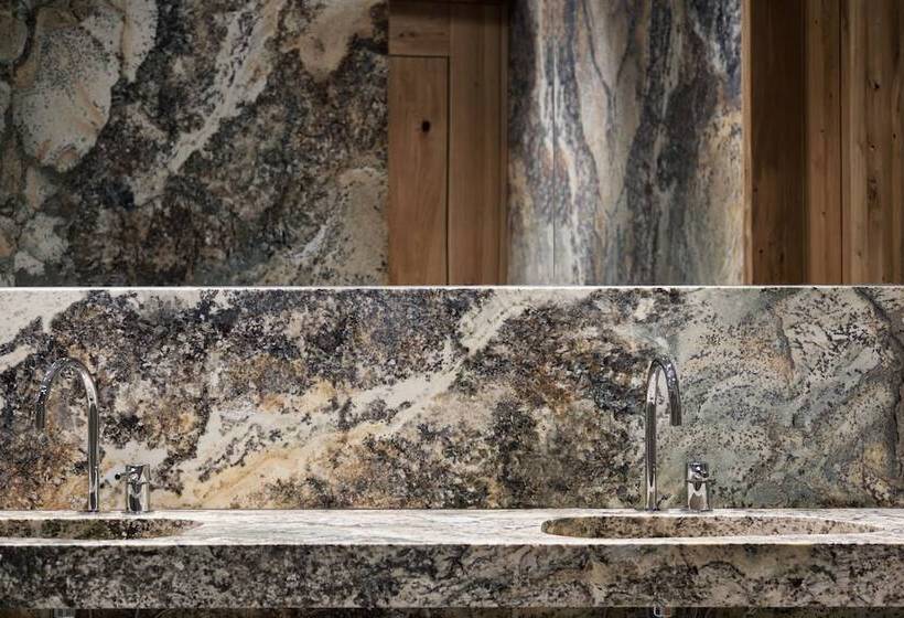 اتاق استاندارد با بالکن, Warszawa