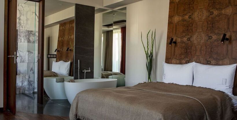 سوئیت با بالکن, Warszawa